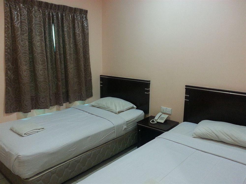 Hotel Tourist City Centre By Hotspot Essential Kota Kinabalu Extérieur photo