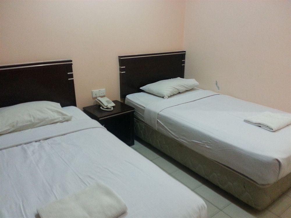 Hotel Tourist City Centre By Hotspot Essential Kota Kinabalu Extérieur photo