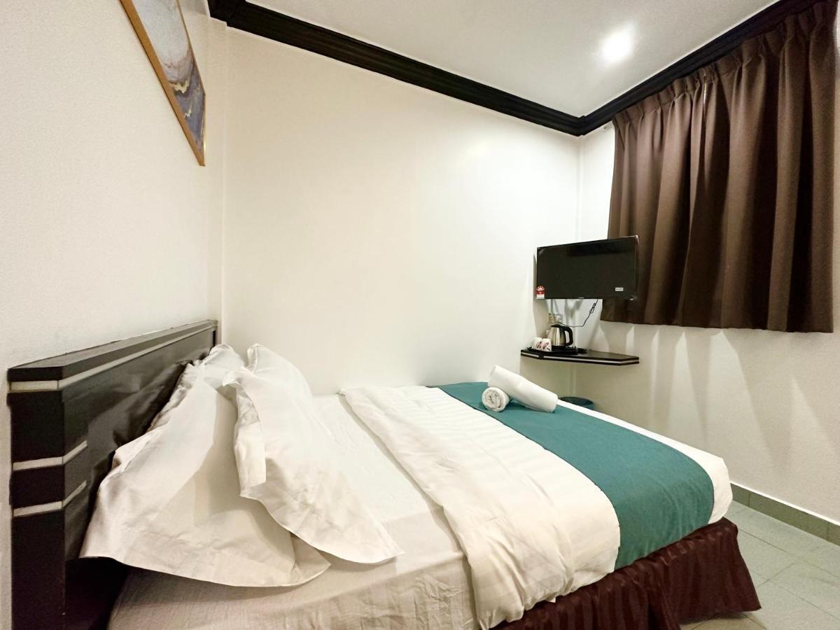 Hotel Tourist City Centre By Hotspot Essential Kota Kinabalu Extérieur photo