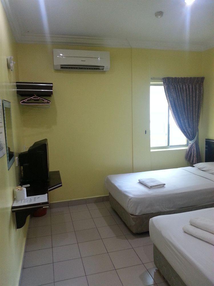 Hotel Tourist City Centre By Hotspot Essential Kota Kinabalu Extérieur photo