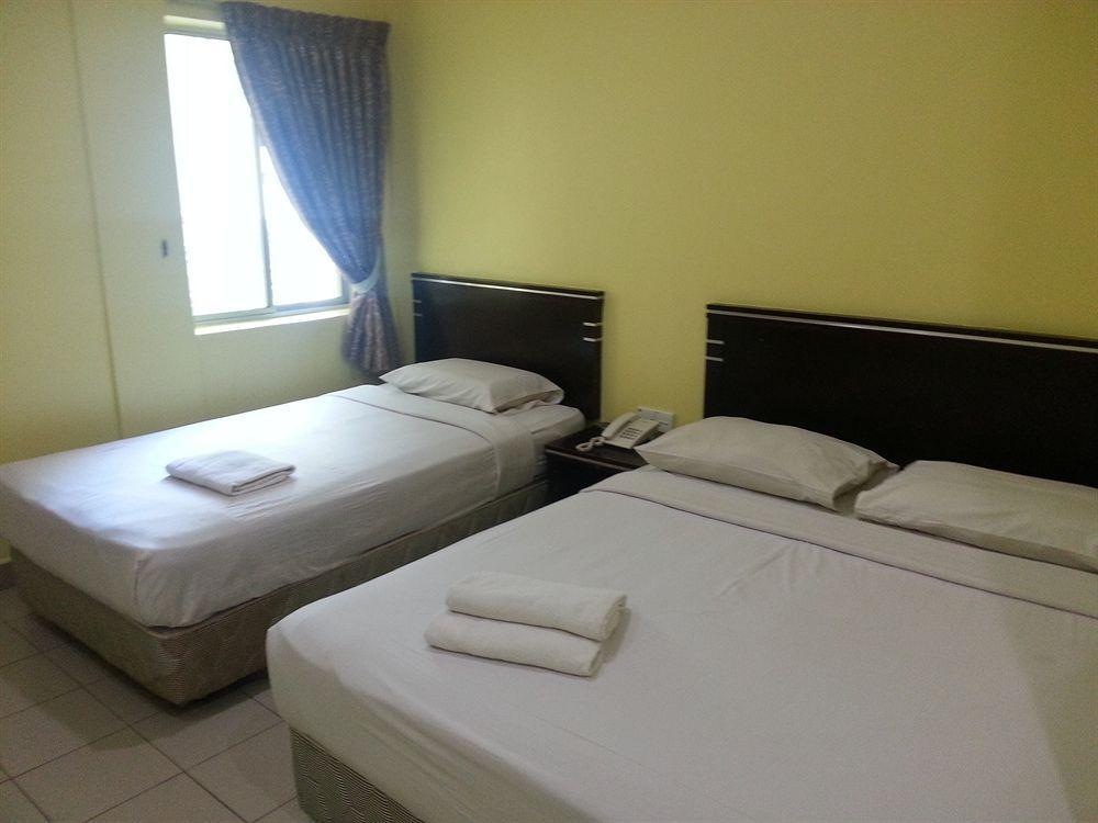 Hotel Tourist City Centre By Hotspot Essential Kota Kinabalu Extérieur photo