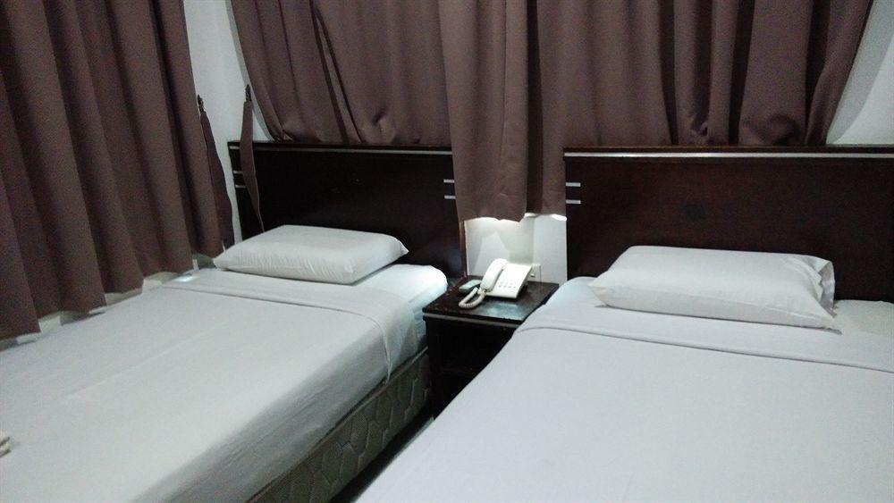Hotel Tourist City Centre By Hotspot Essential Kota Kinabalu Extérieur photo